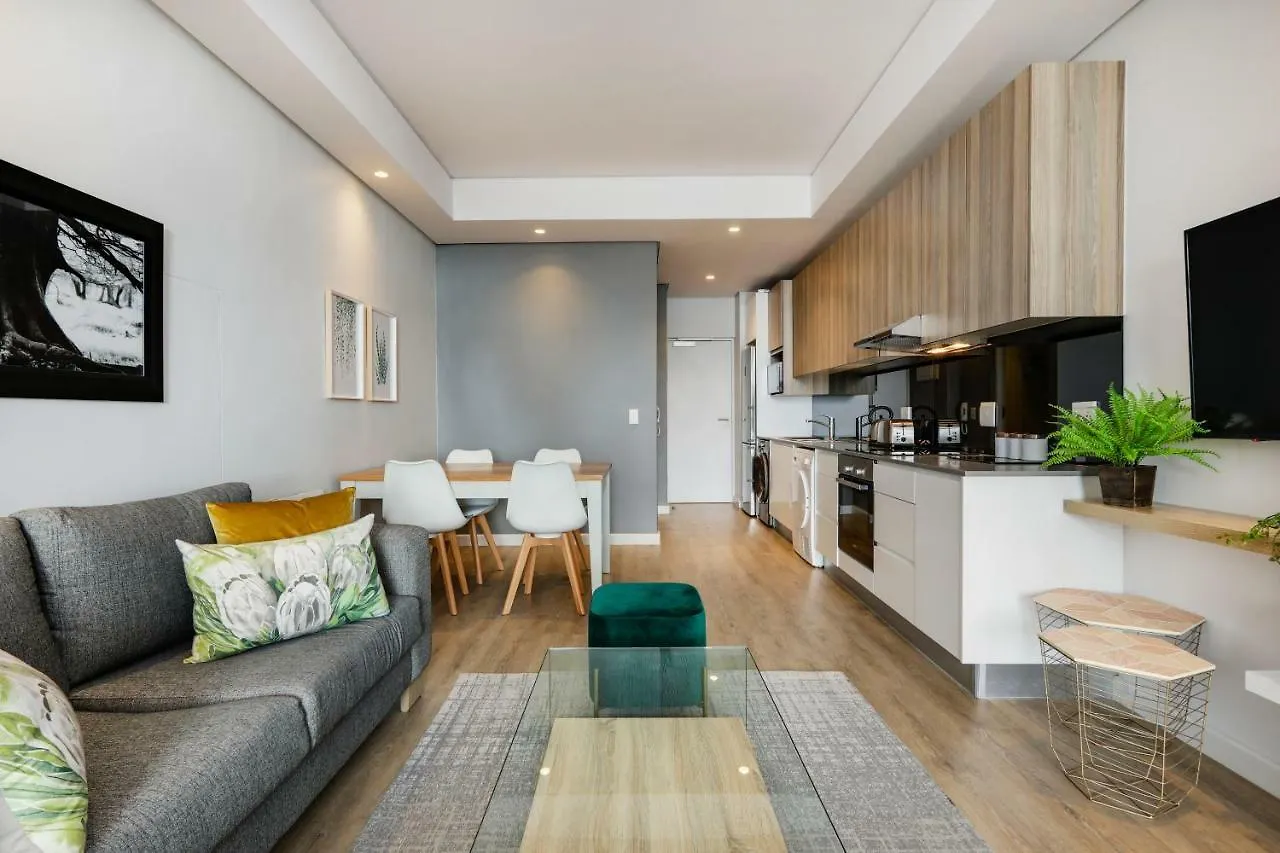 Backup-Power Eco Balcony Apartment Near Table Mountain Cape Town
