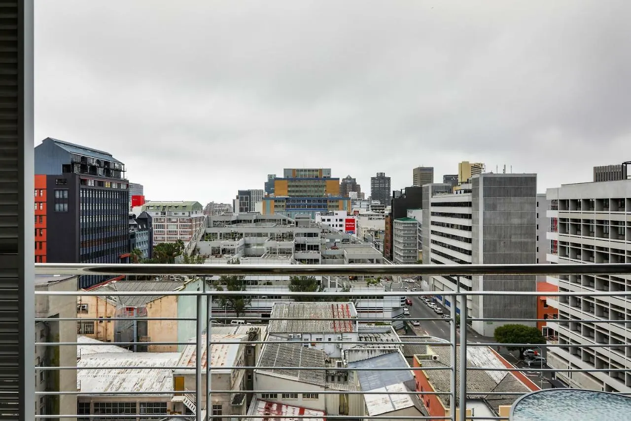 Backup-Power Eco Balcony Apartment Near Table Mountain Cape Town 0*,  Güney Afrika